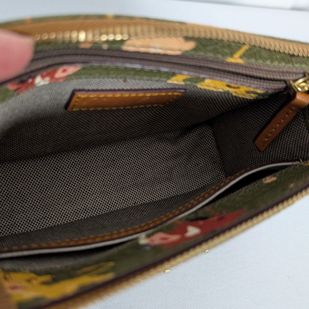 Dooney & Bourke Disney Green 1997 Lion King Crossbody Bag EUC - Picture 15 of 16